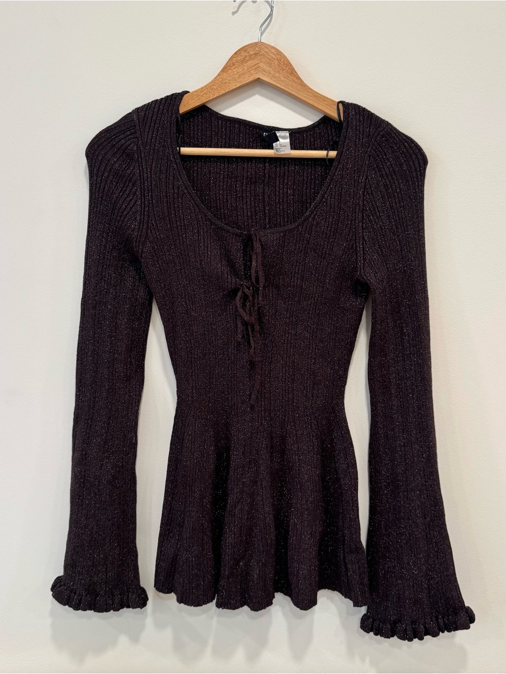 H&M Shimmery Rib Knit Wide Sleeve Ruffle Top - Picture 3 of 9